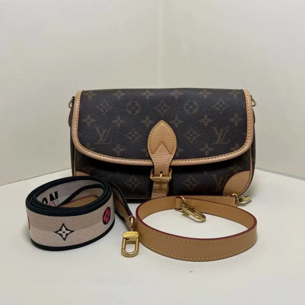 Louis Vuitton Women Pre-Loved Bag Very Good Condition